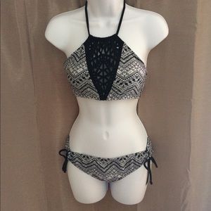 ✨nwt✨geometrical hipster swimsuit